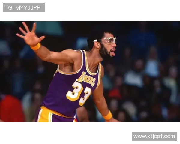 卡里姆阿卜杜尔贾巴尔的传奇人生与篮球遗产的深远影响