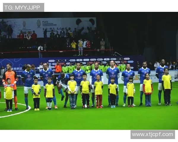 足球明星一寸照片的魅力与故事揭秘，展现他们背后的奋斗与荣耀