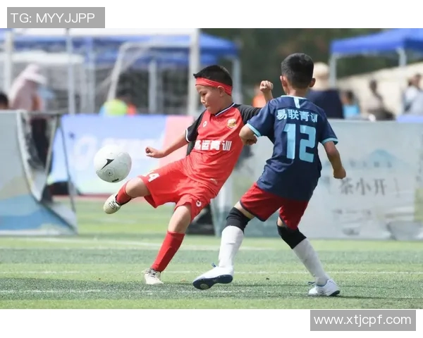 昆明足球明星盘点及其精彩瞬间图片分享